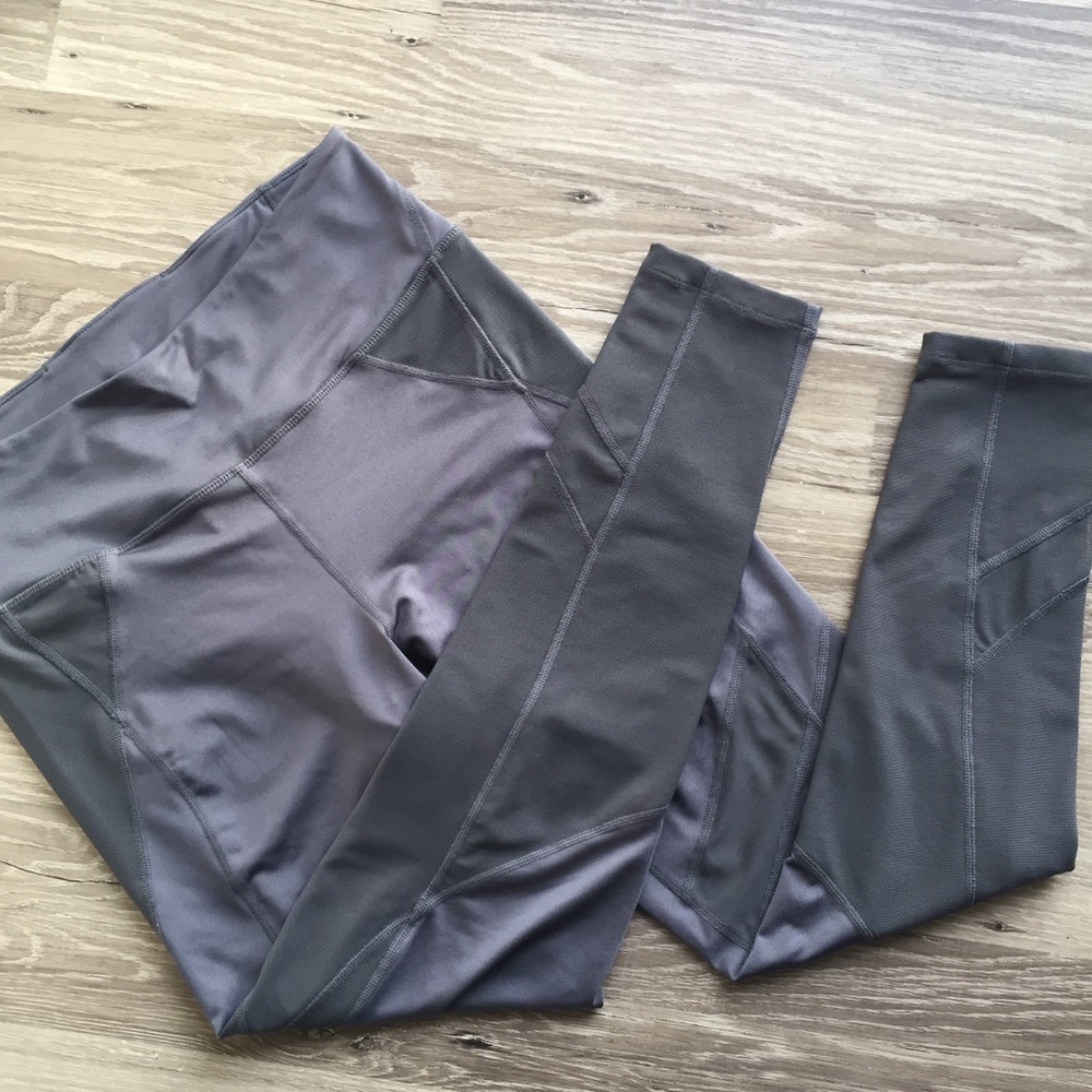 ☑️ Free People Movement - Gray Leggings ☑️